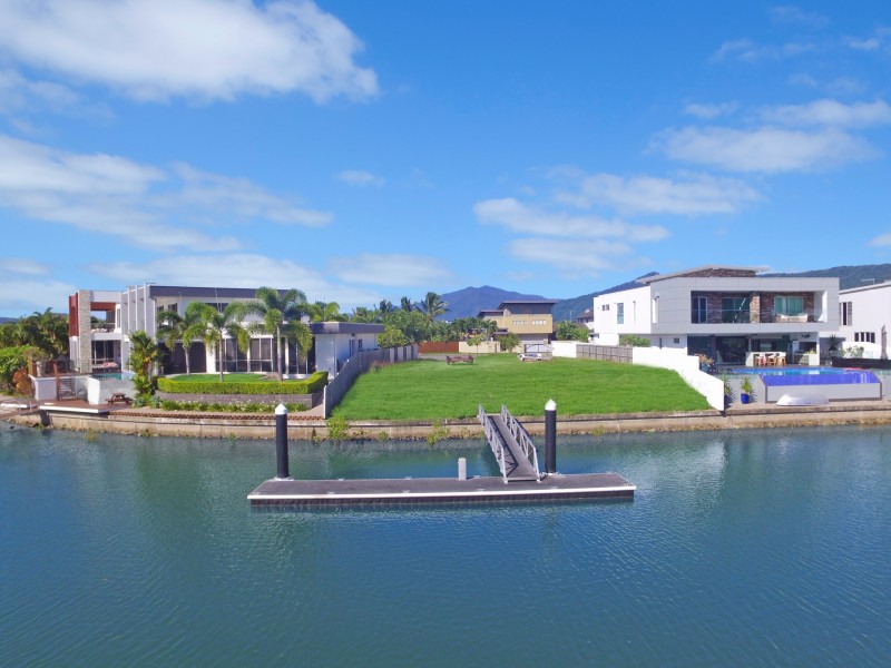 4 Ragamuffin Qy, Trinity Park QLD 4879