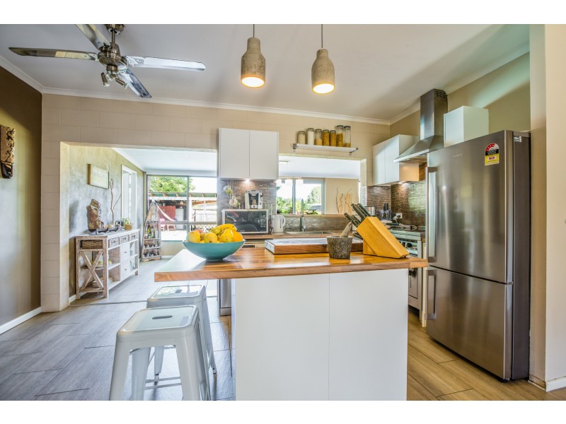 8 Sussex Street, Trinity Park QLD 4879