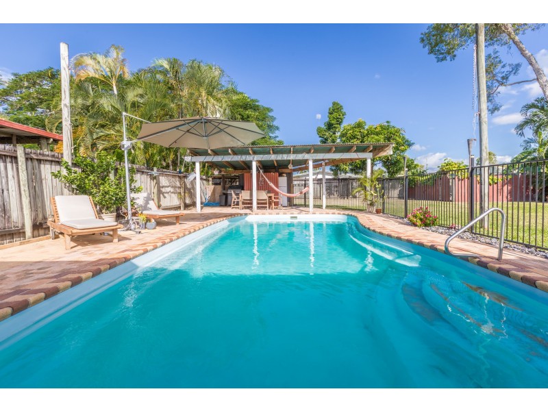 8 Sussex Street, Trinity Park QLD 4879