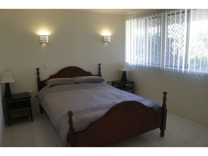 10/11-13 Pioneer Street, Manoora QLD 4870