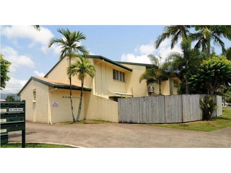 10/11-13 Pioneer Street, Manoora QLD 4870