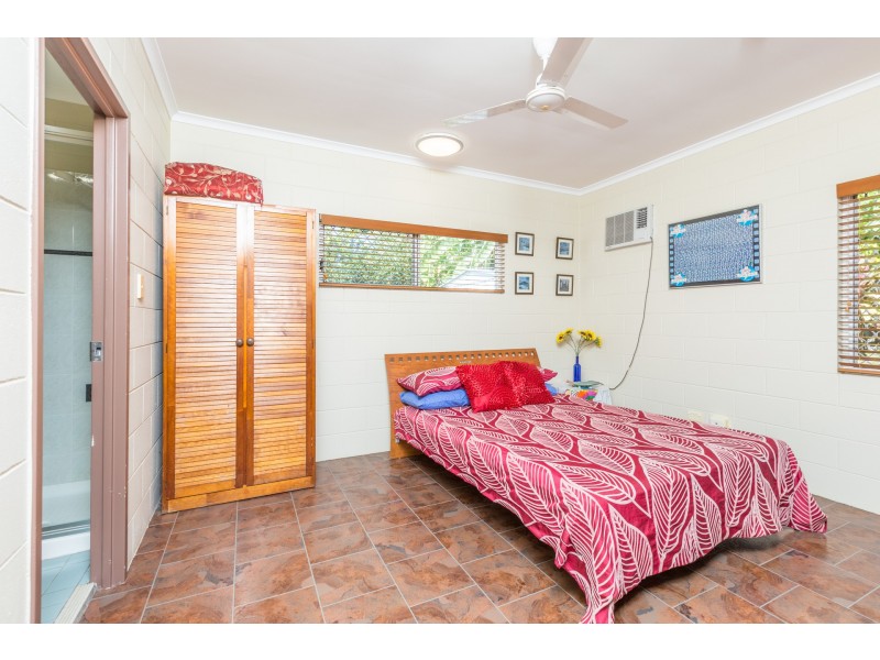 11 Mahab Street, Kewarra Beach QLD 4879