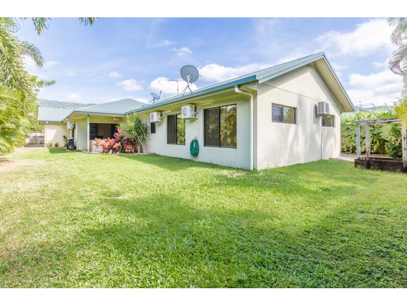 9 Cable Close, Kewarra Beach QLD 4879