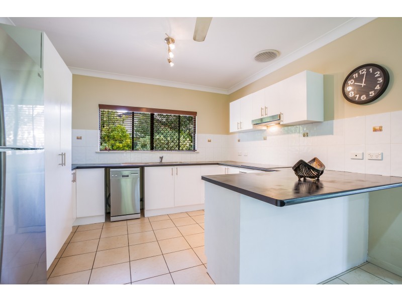 9 Cable Close, Kewarra Beach QLD 4879