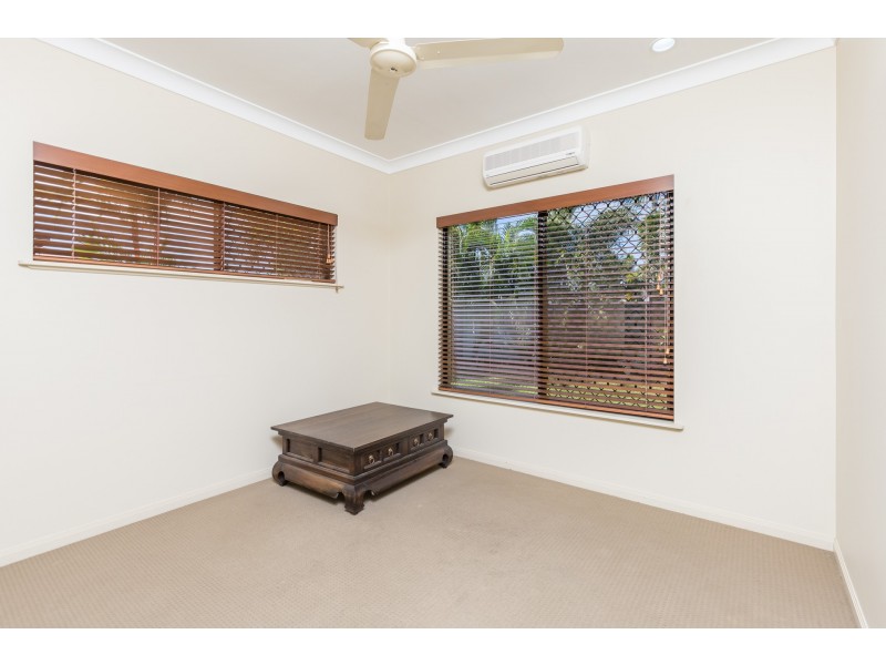 9 Cable Close, Kewarra Beach QLD 4879