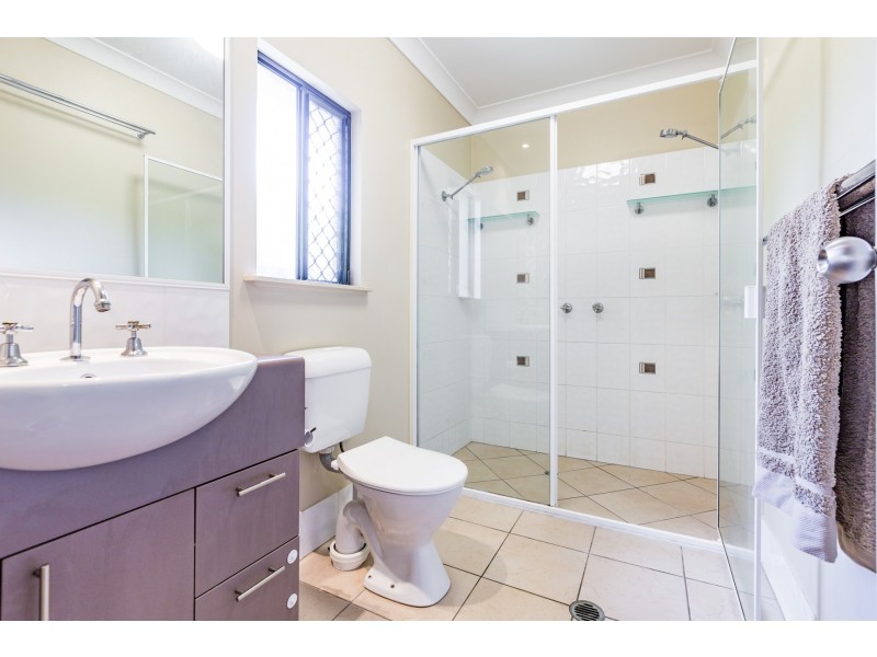 9 Cable Close, Kewarra Beach QLD 4879