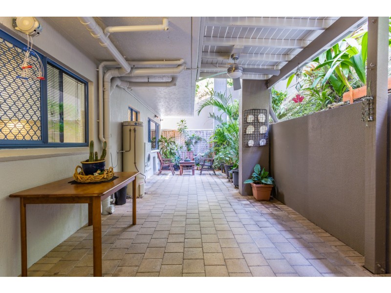 4/16-20 Ray St, Yorkeys Knob QLD 4878