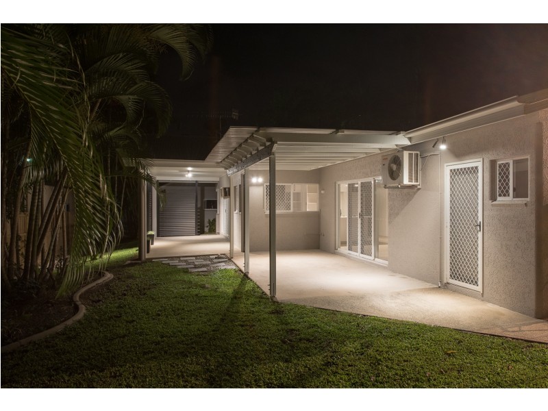 28 Lamb Street, Smithfield QLD 4878