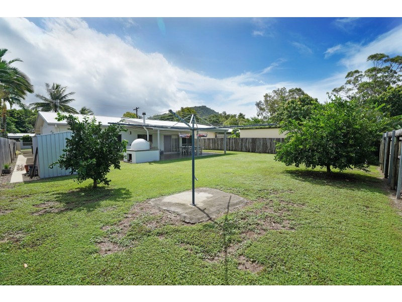21 Debbie St, Trinity Park QLD 4879
