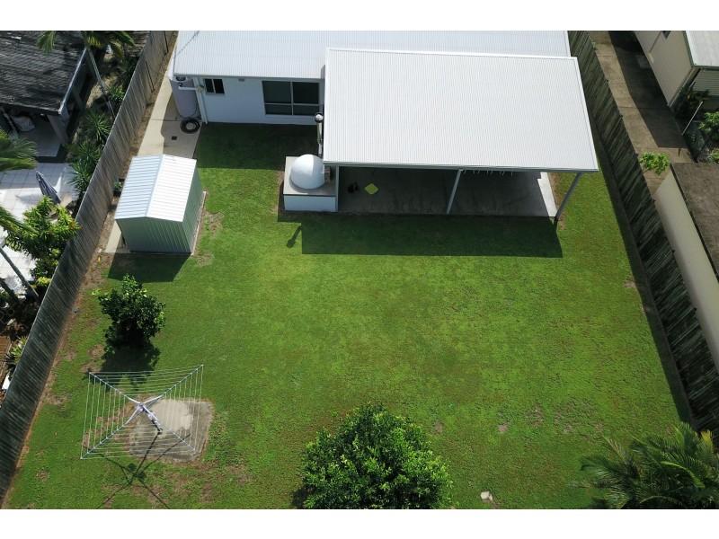 21 Debbie St, Trinity Park QLD 4879