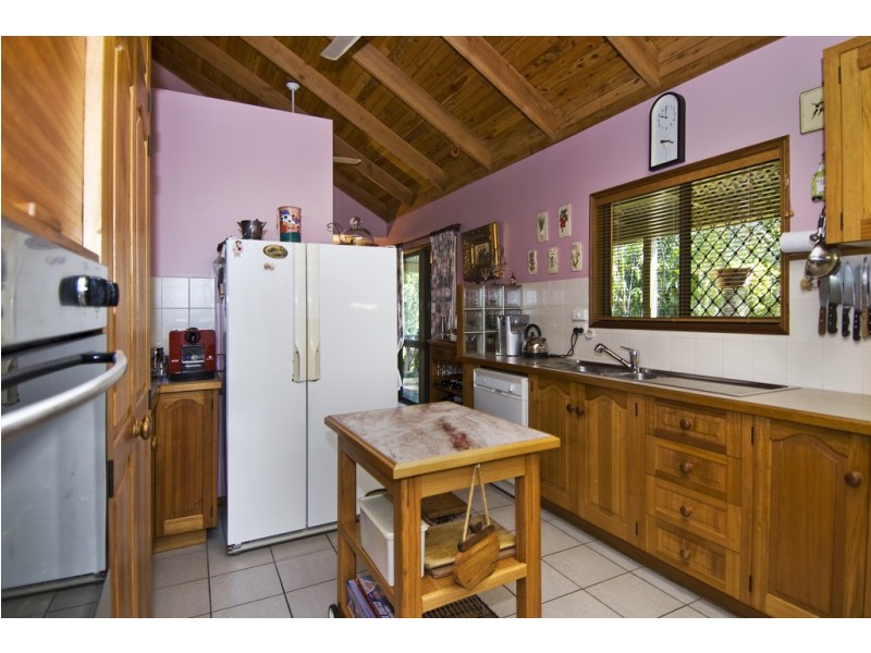 11 Margo Street, Yorkeys Knob QLD 4878