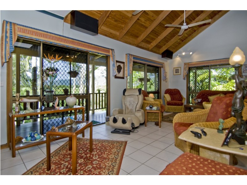 11 Margo Street, Yorkeys Knob QLD 4878