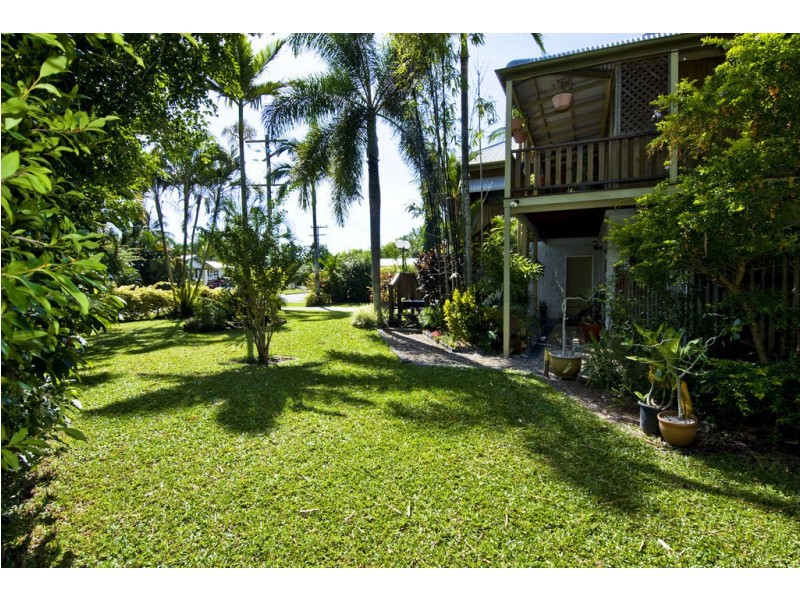 11 Margo Street, Yorkeys Knob QLD 4878