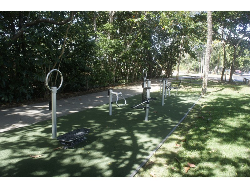 11 Margo Street, Yorkeys Knob QLD 4878