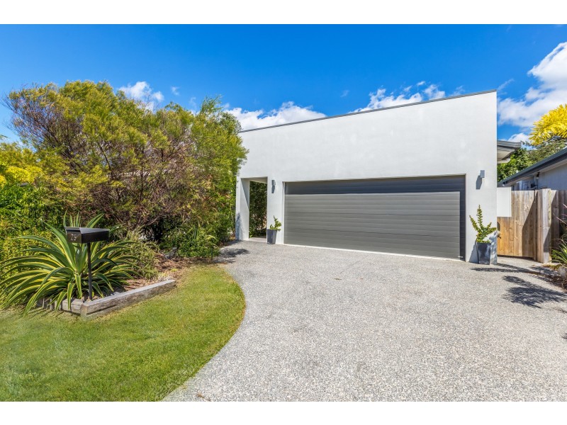 25 Starboard St, Trinity Beach QLD 4879