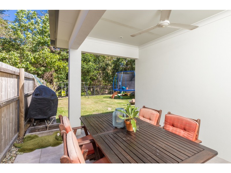 25 Starboard St, Trinity Beach QLD 4879
