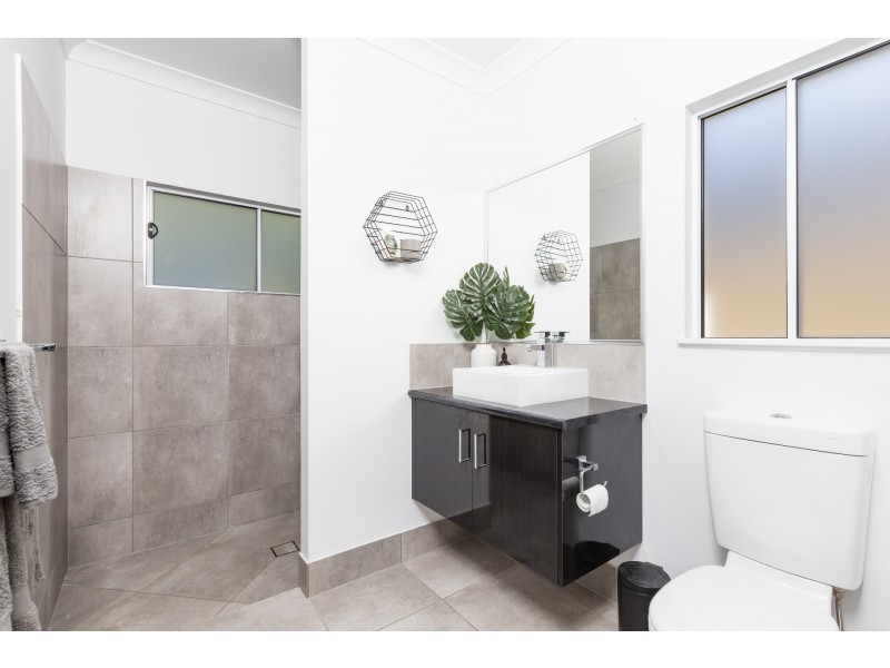 25 Starboard St, Trinity Beach QLD 4879