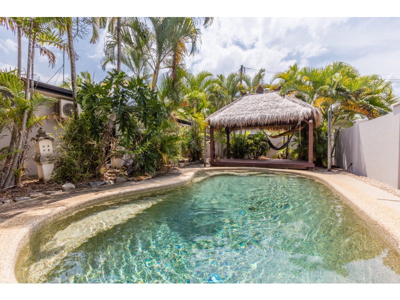 519 Varley St, Yorkeys Knob QLD 4878