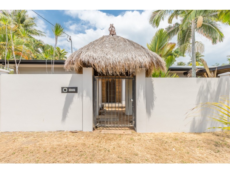 519 Varley St, Yorkeys Knob QLD 4878