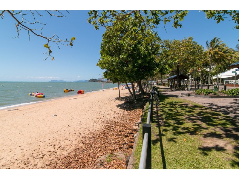 9 Bowline Close, Trinity Beach QLD 4879