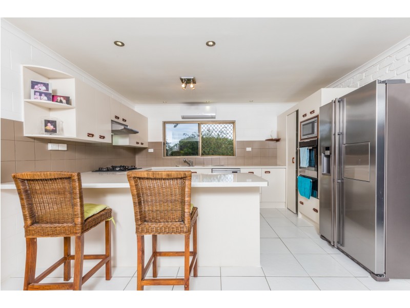 13 Trochus Close, Trinity Beach QLD 4879