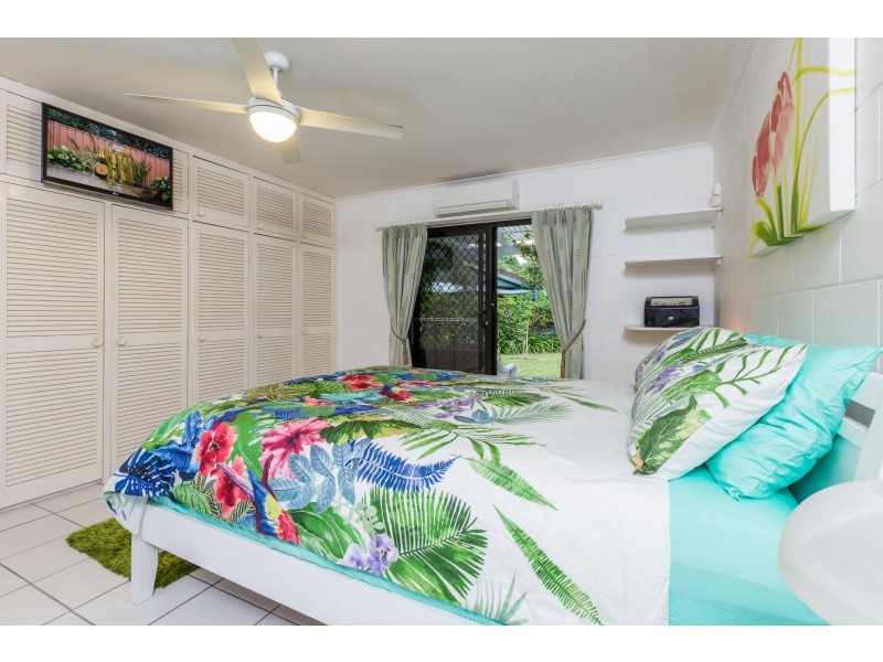 13 Trochus Close, Trinity Beach QLD 4879