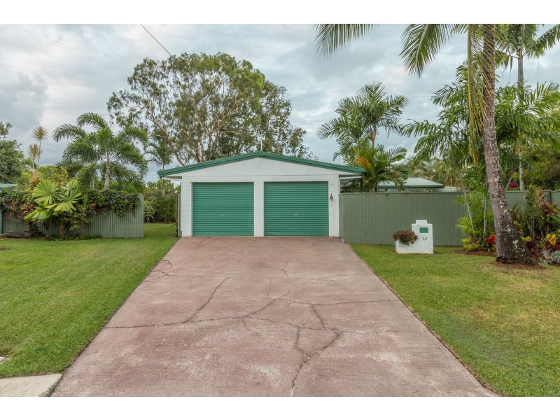 13 Trochus Close, Trinity Beach QLD 4879