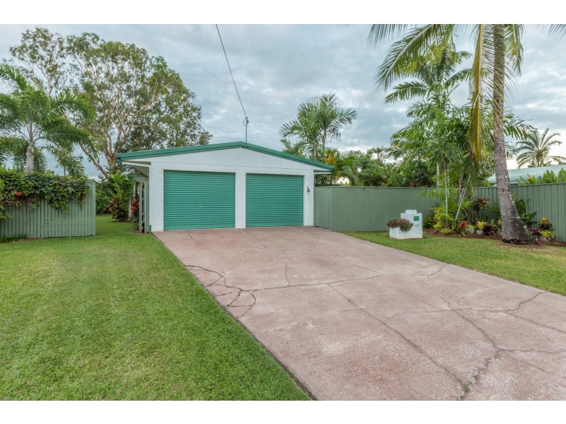 13 Trochus Close, Trinity Beach QLD 4879