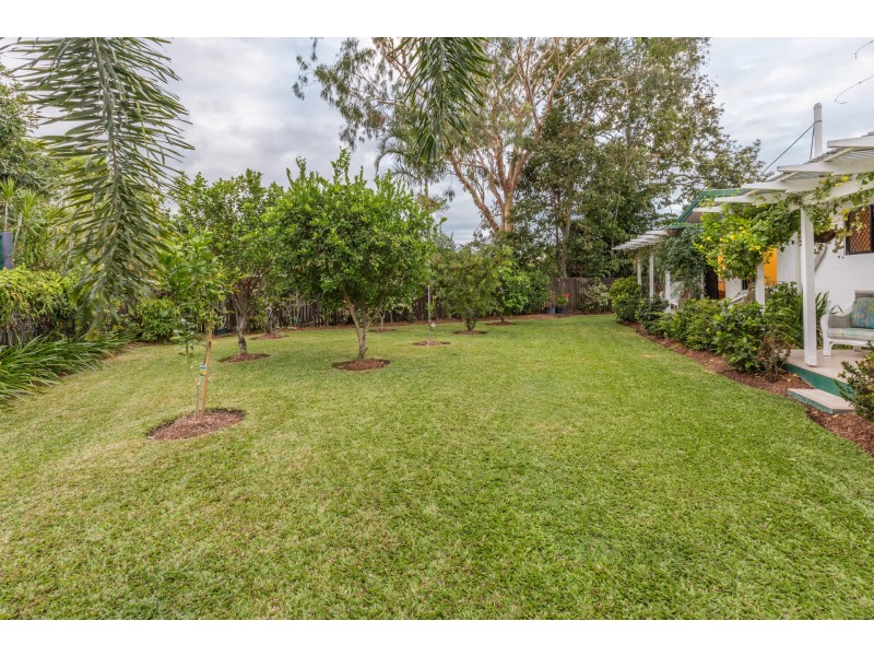 13 Trochus Close, Trinity Beach QLD 4879