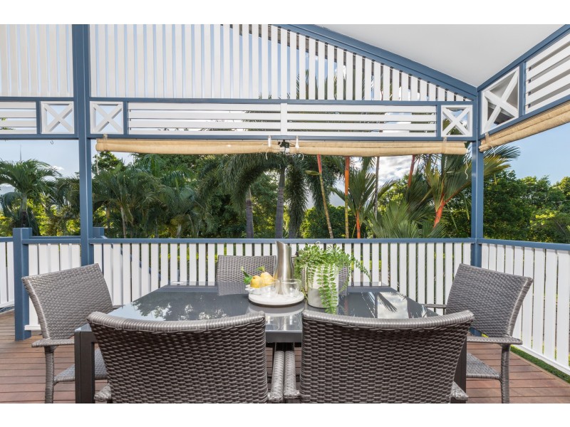 9 Quadrio Cresent, Brinsmead QLD 4870