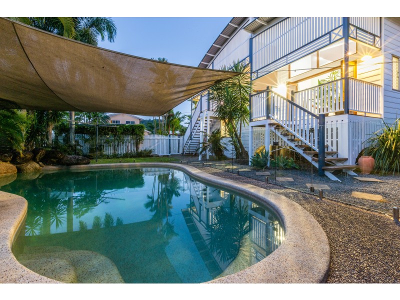 9 Quadrio Cresent, Brinsmead QLD 4870