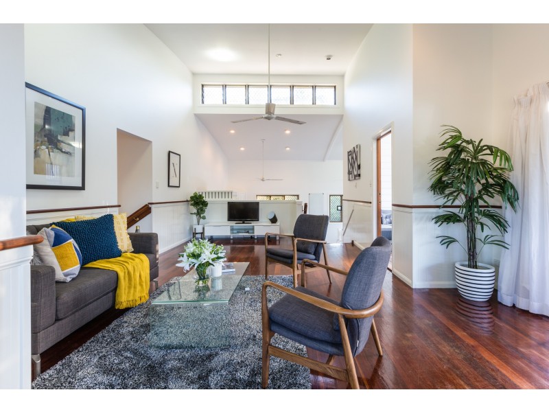 9 Quadrio Cresent, Brinsmead QLD 4870