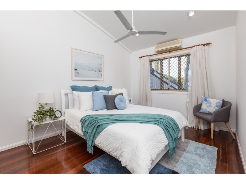 9 Quadrio Cresent, Brinsmead QLD 4870