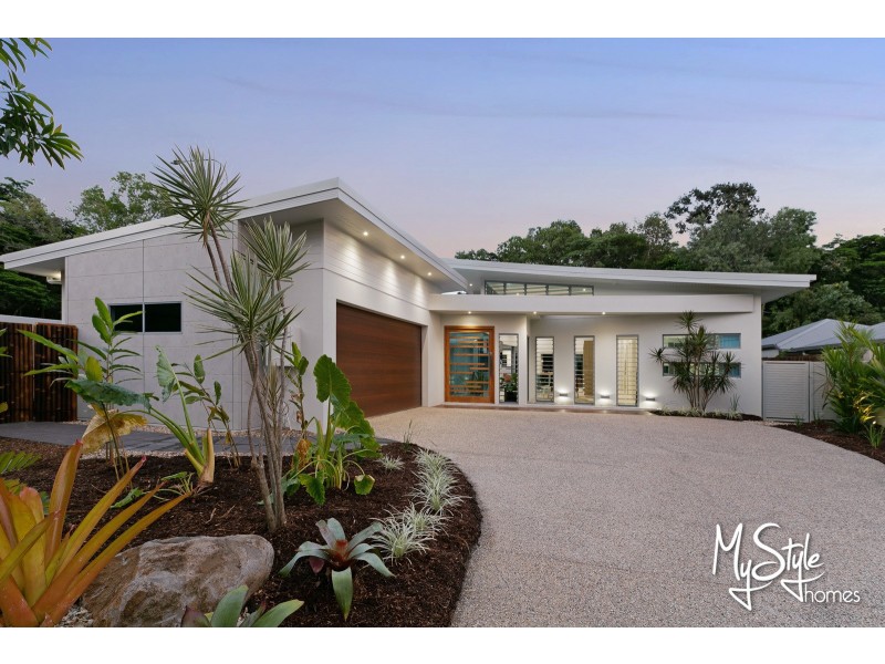 1 Litara Court, Palm Cove QLD 4879