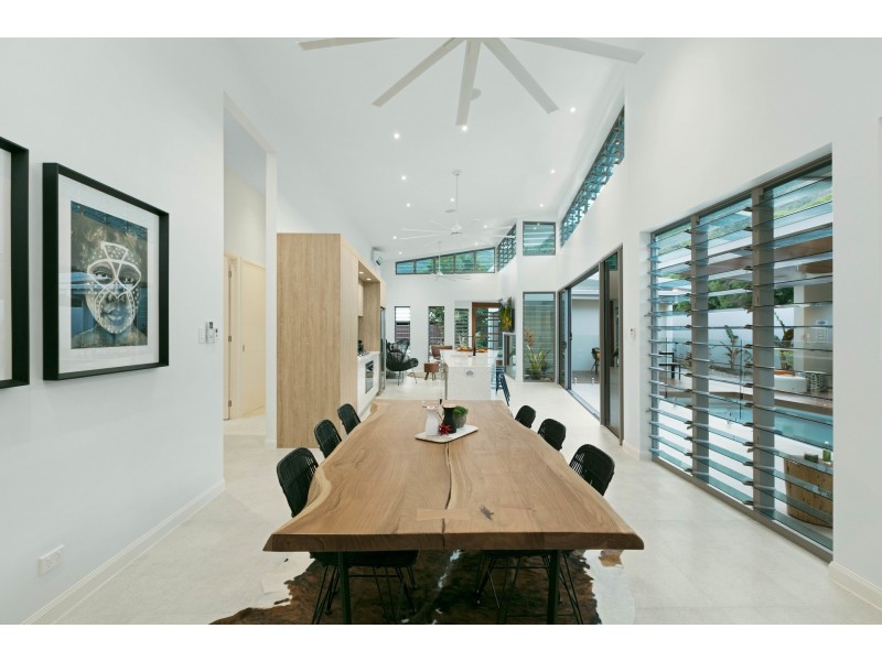1 Litara Court, Palm Cove QLD 4879
