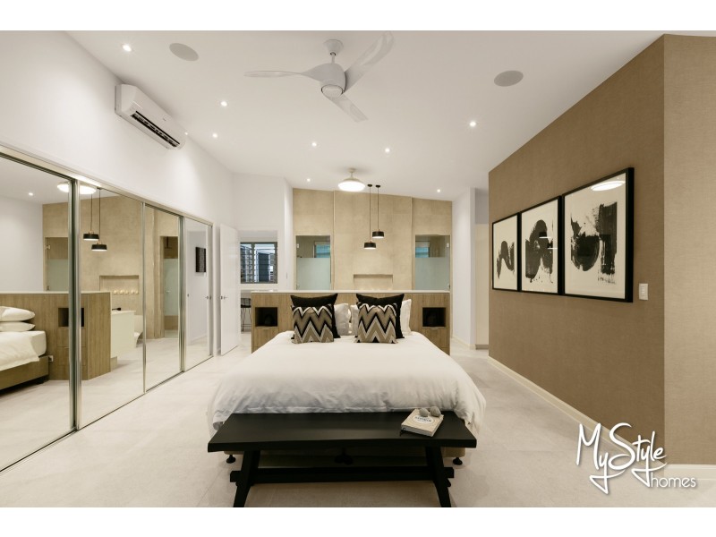 1 Litara Court, Palm Cove QLD 4879