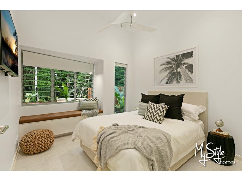 1 Litara Court, Palm Cove QLD 4879