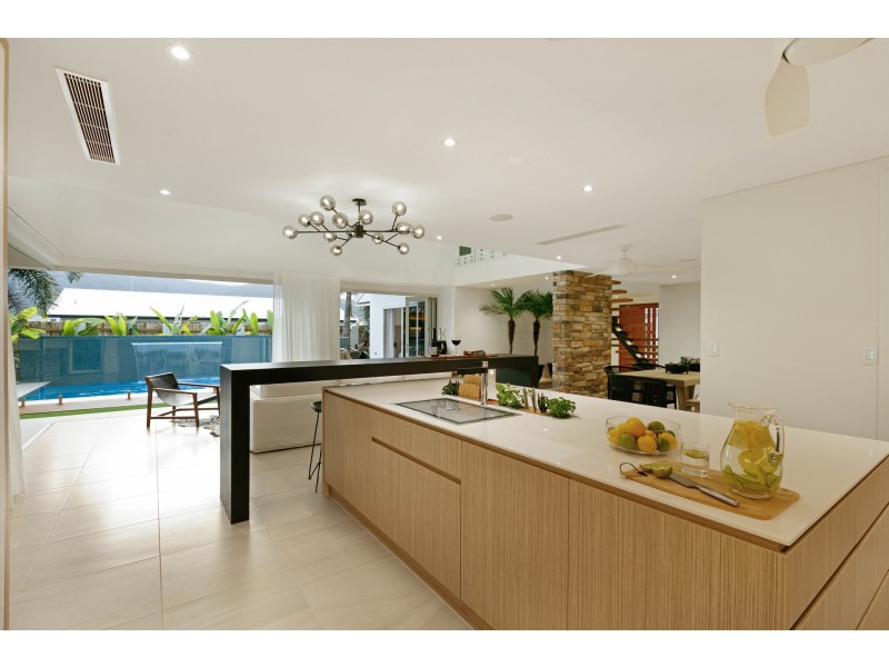 6 Castleton Enterance, Smithfield QLD 4878