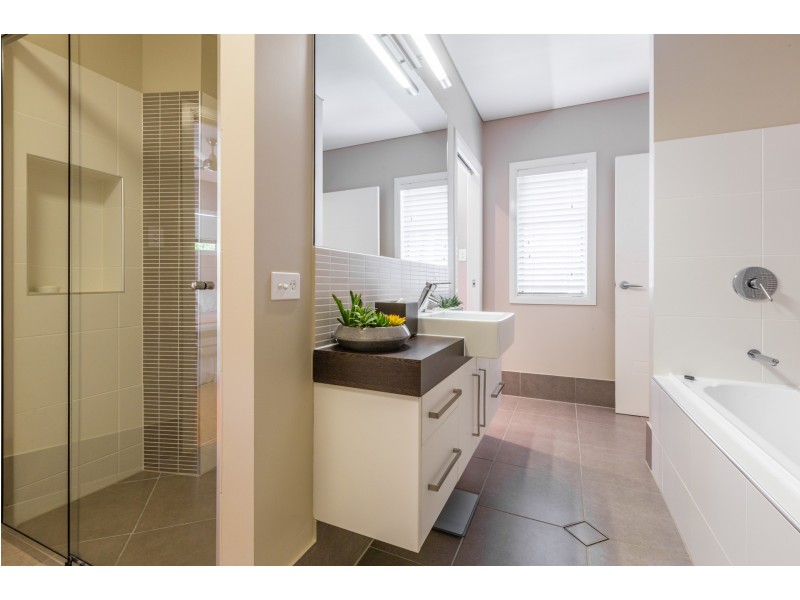 26 Brindabella Quay, Trinity Park QLD 4879