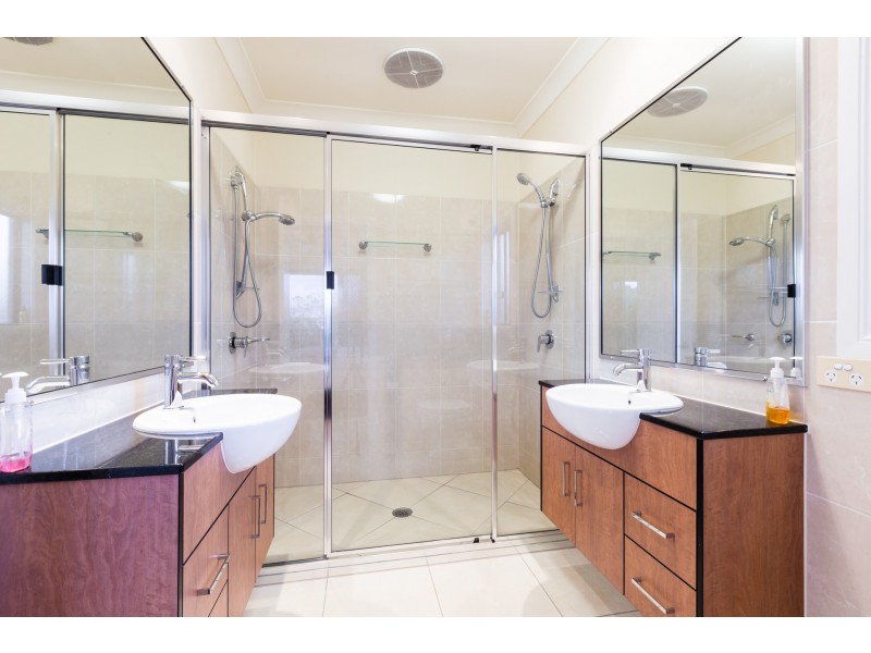 54 Harbour Drive, Trinity Park QLD 4879