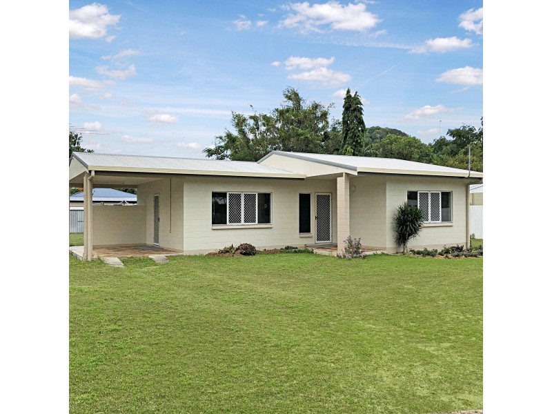 6 Napier St, Trinity Park QLD 4879