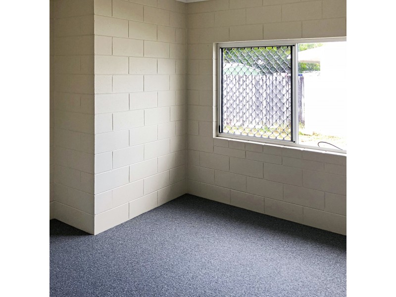 6 Napier St, Trinity Park QLD 4879