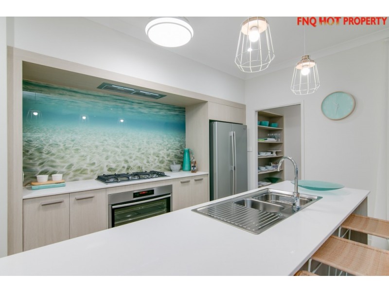 10 Castleton Entrance, Smithfield QLD 4878