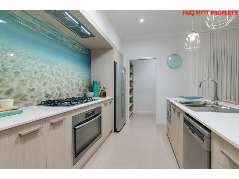 10 Castleton Entrance, Smithfield QLD 4878
