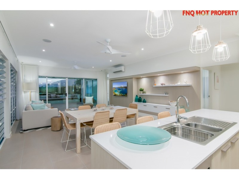 10 Castleton Entrance, Smithfield QLD 4878