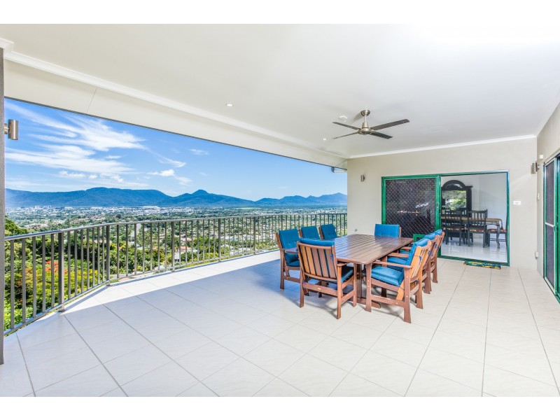 3 Richmond Court, Mooroobool QLD 4870