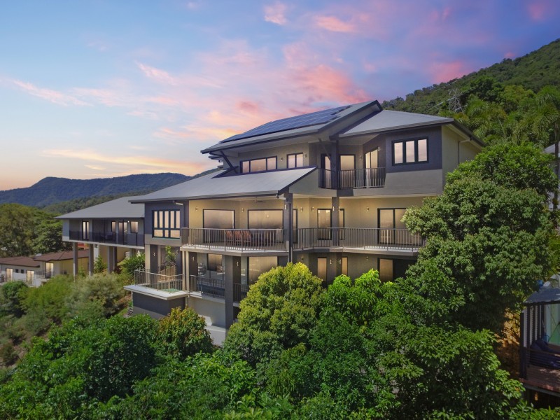 3 Richmond Court, Mooroobool QLD 4870