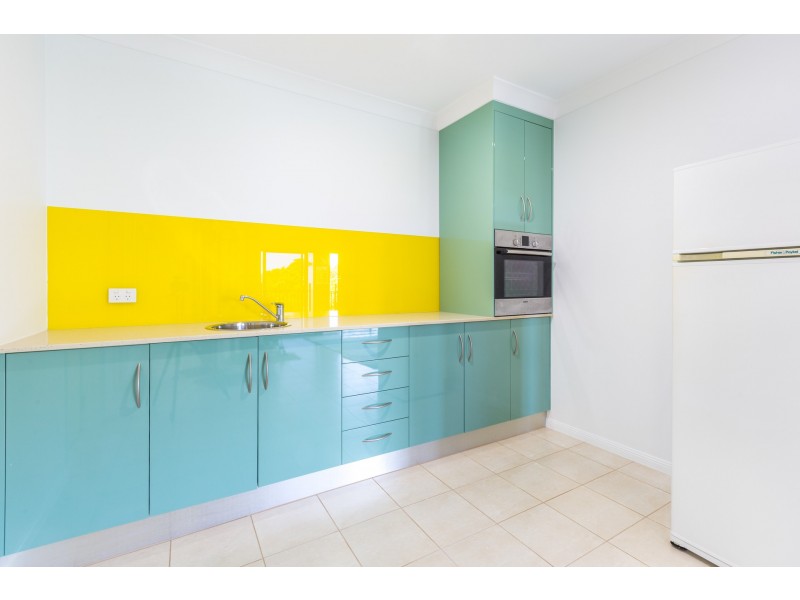 3 Richmond Court, Mooroobool QLD 4870