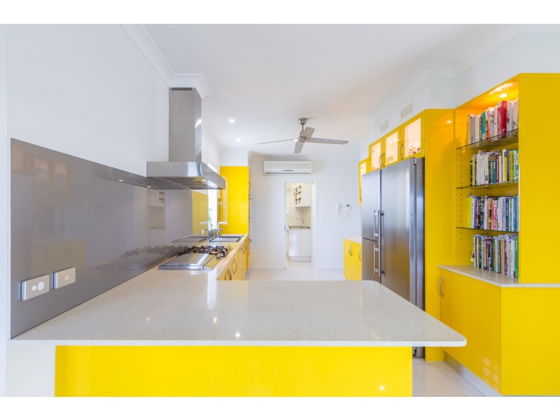 3 Richmond Court, Mooroobool QLD 4870