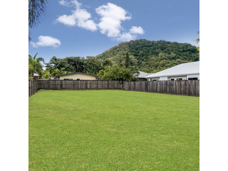 148 Roberts Drive, Trinity Beach QLD 4879